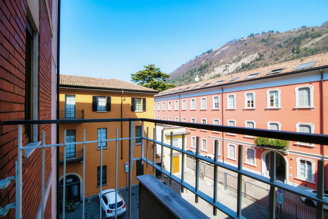 شقة Piazza Roma - The House Of Travelers كومو المظهر الخارجي الصورة