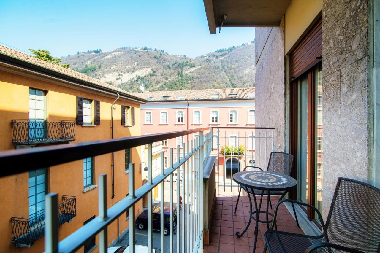 شقة Piazza Roma - The House Of Travelers كومو المظهر الخارجي الصورة